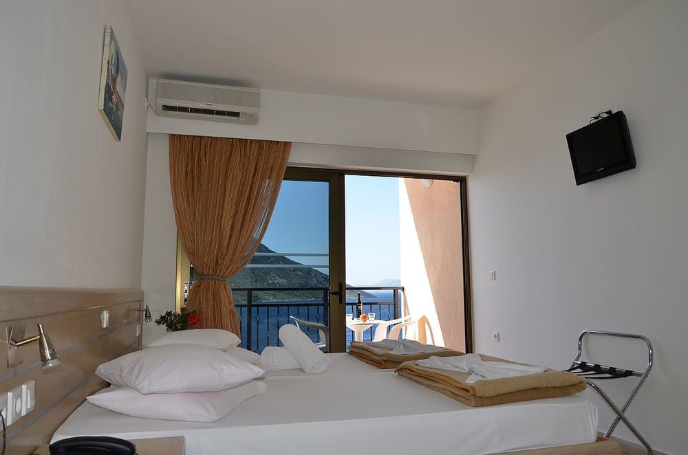 Plaza Hotel Masouri Ngoại thất bức ảnh